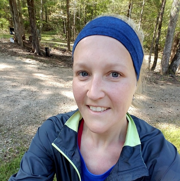 Meet your Posher, Juile - Picture 2 of 4